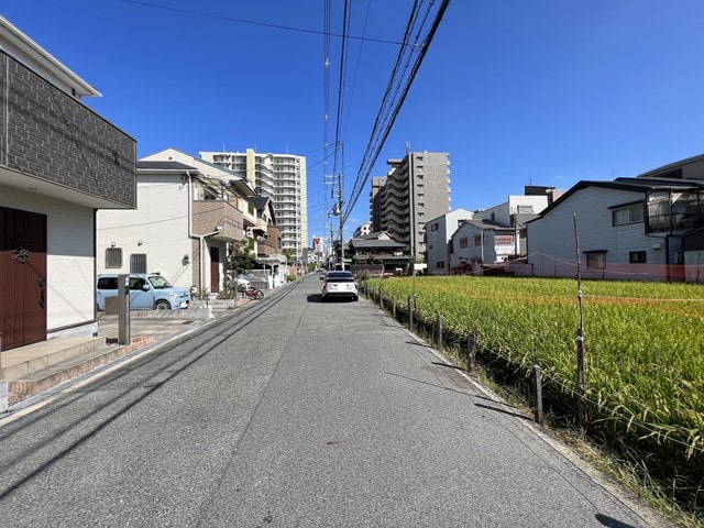 2ｔ車の通行がギリギリです。