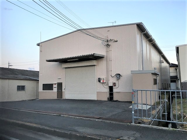 天井高さは、6.8～7.5mあります。