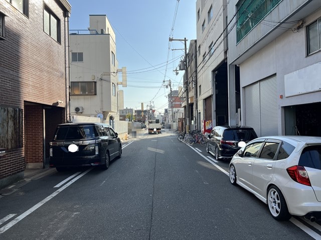 一方通行道路となっております。