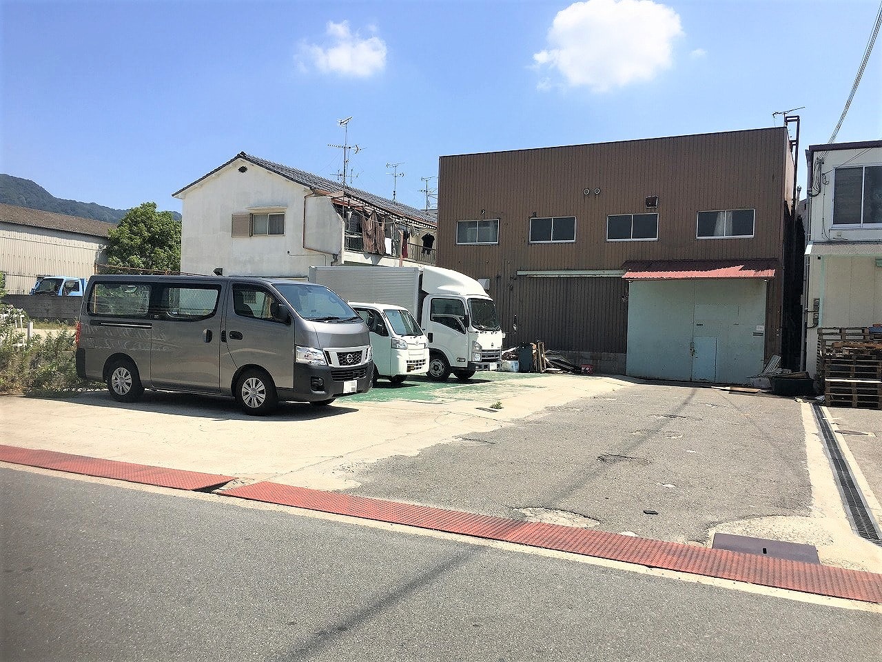 前面空地広いです。