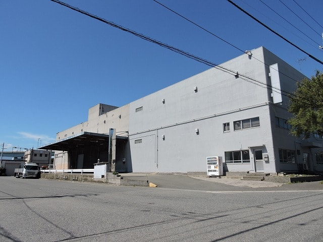 尼崎市の大型物流センター