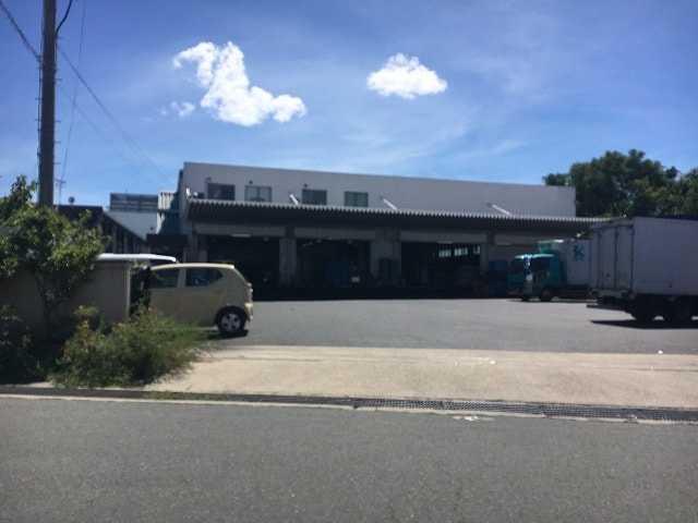 広い駐車スペースあります。