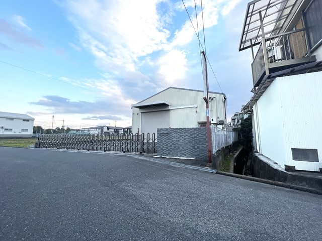 荷捌き場があります。