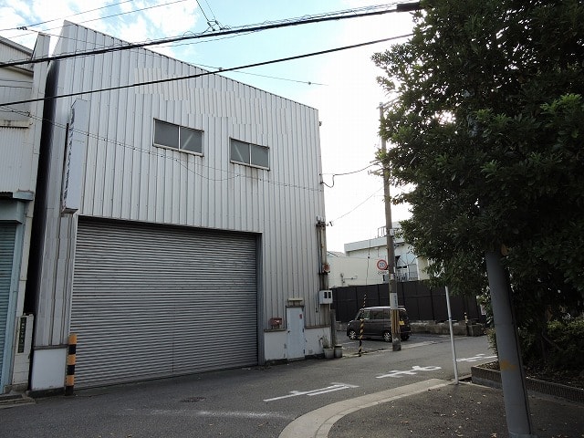 近隣に月極駐車場有ります。