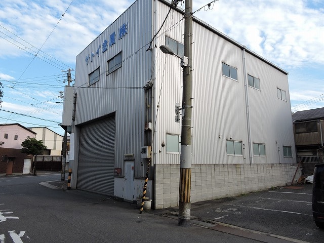 天井高10m有ります。