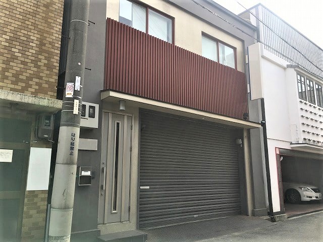 前面道路3ton車規制あります。