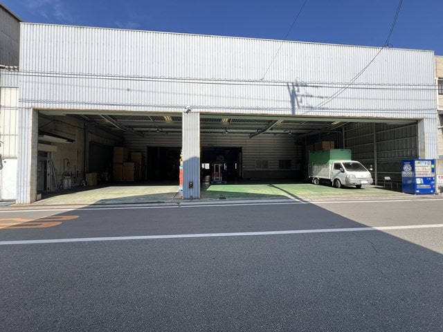 荷捌き場になります。