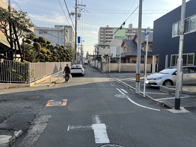 2ｔ車の通行がギリギリです。
