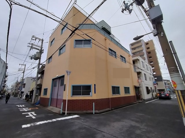 大きい扉になっております。