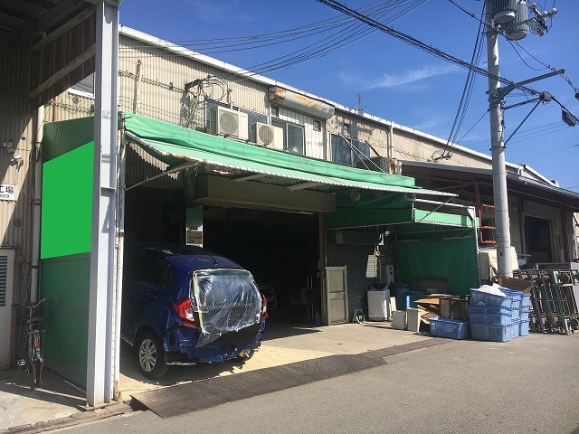 車の整備工場はいかがですか。