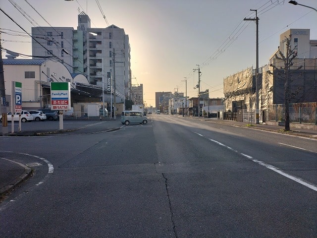 コンビニ近く
