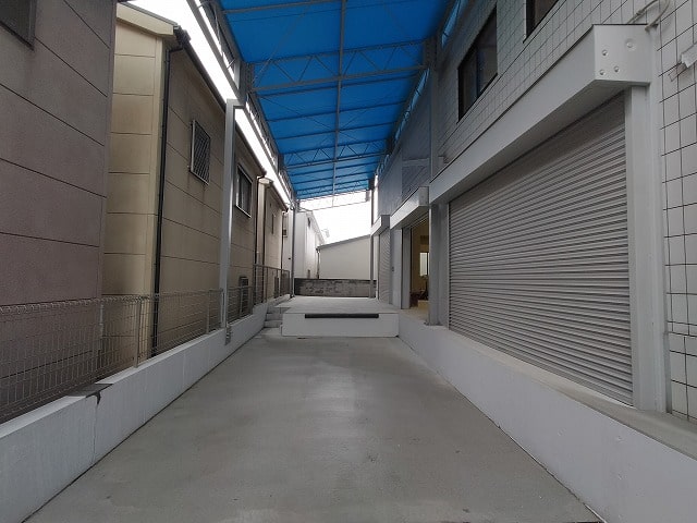 大型車の入出庫可能