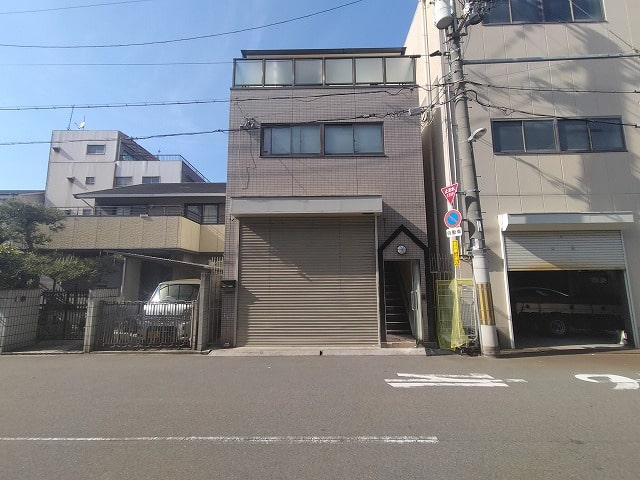 西成区の倉庫事務所