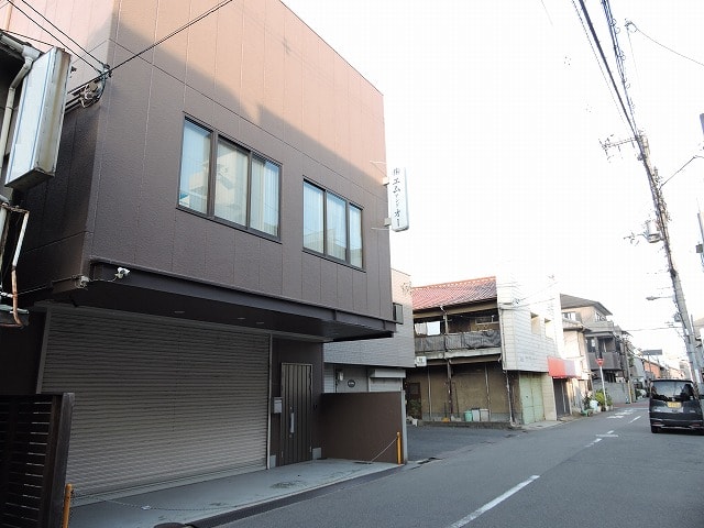 前面に駐車可能