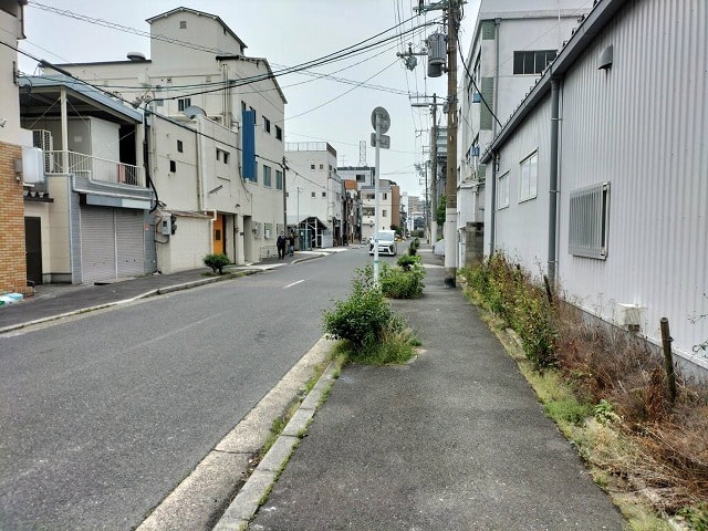 コンビニまで徒歩2分