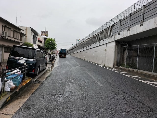 道幅も広く大型車でも安心です