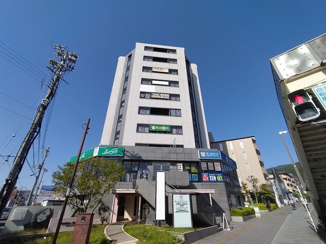 駅チカ、高速インター近いです。
