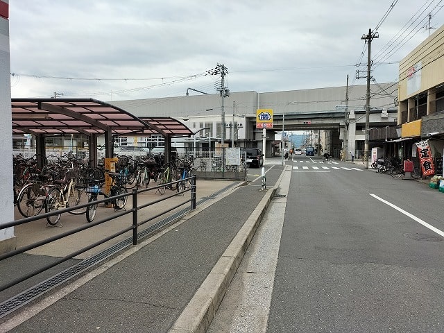 駅まで徒歩２分ほどになります