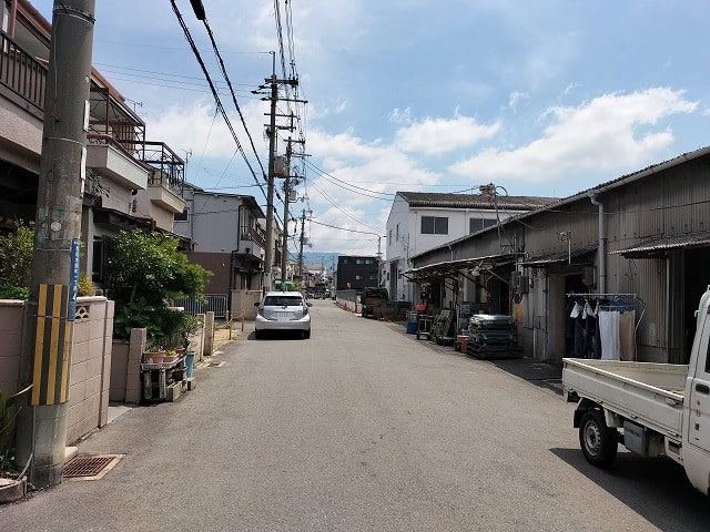 コンビニまで徒歩５分になります