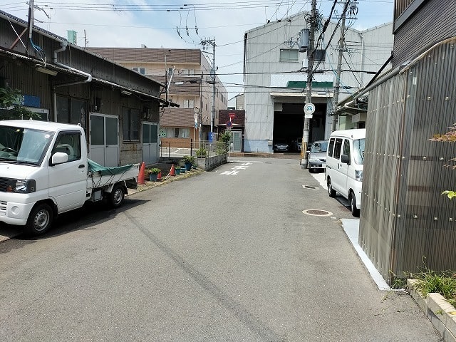 高速ICまで１０分程度の距離にございます