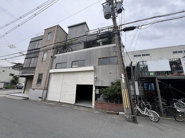 3階にバルコニーが付いています。