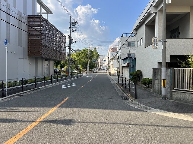 大型車両規制はありません。