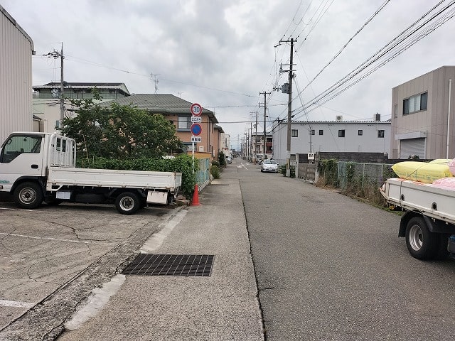 コンビニまで徒歩圏内になります