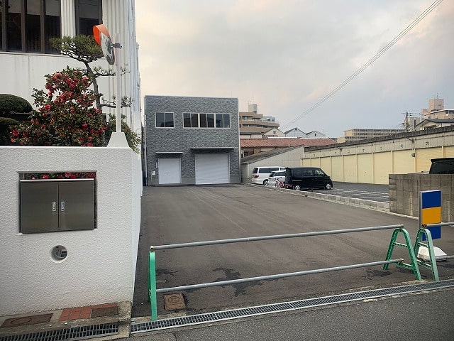 広い駐車スペースあります。