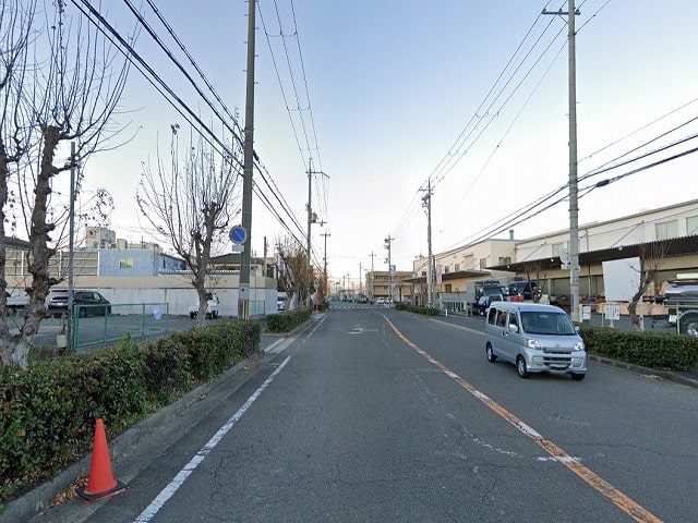 東側前面道路①