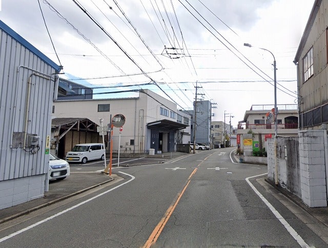 西側前面道路①