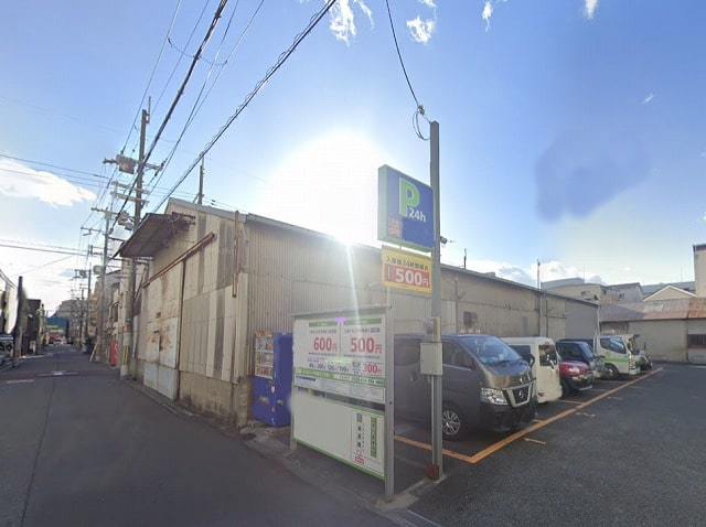周りは住宅街です！