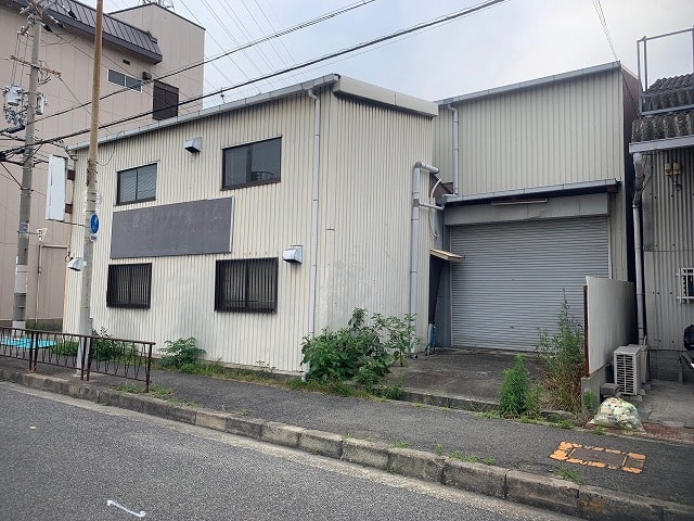 こちらにもシャッターがあります。