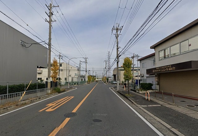 前面道路幅14ｍあります！