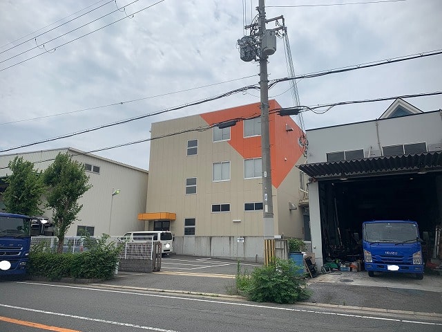 駅から徒歩10分です。