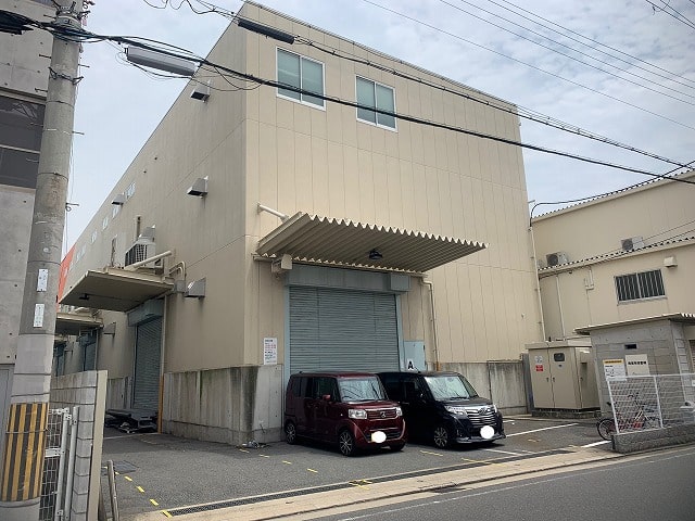キュービクルあります。
