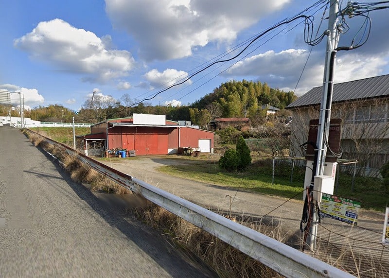 前面に広々とした空地エリアがあります！