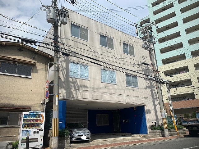 駅から徒歩12分です。