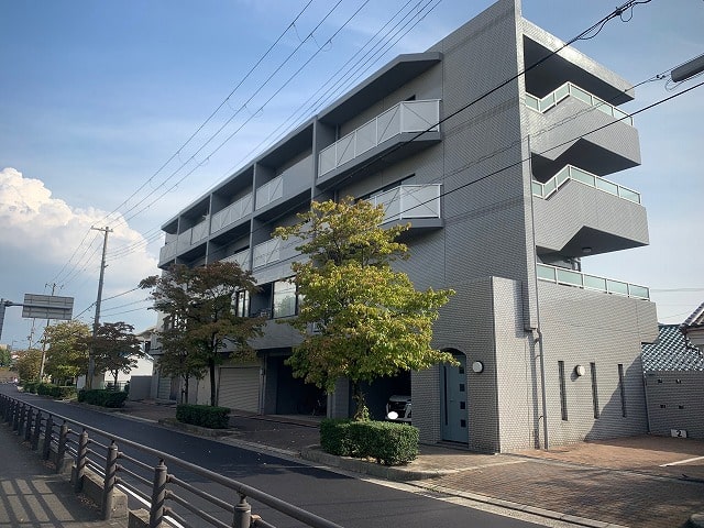 駅から徒歩5分です。