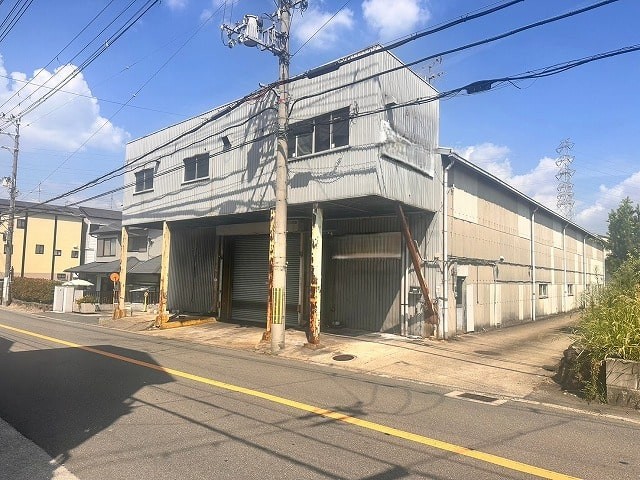 東大阪市中石切の大型売物件です！
