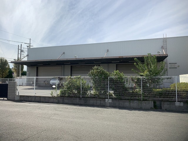 倉庫高さ6.8ｍあります。