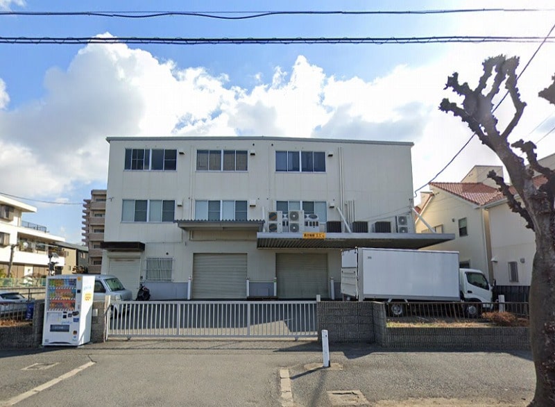 倉庫兼事務所です！