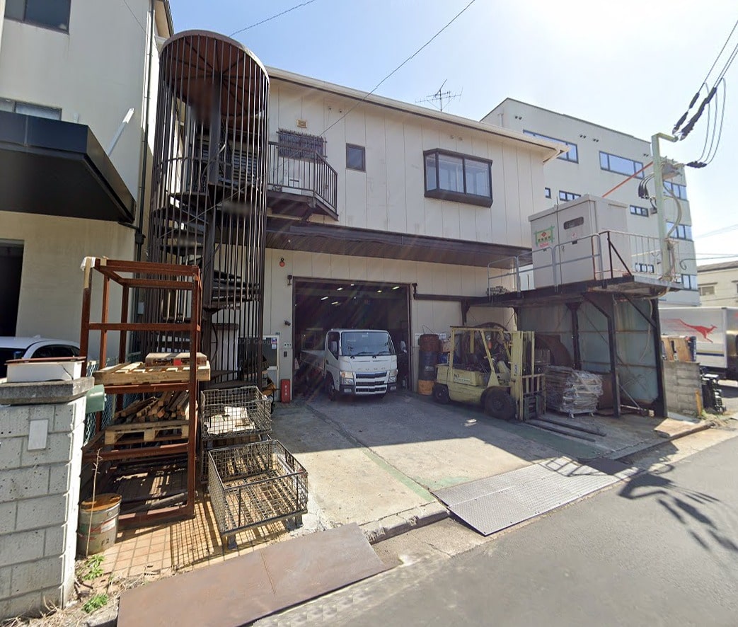 駐車場付貸工場です！