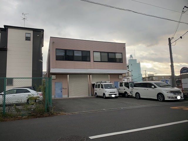 駅から徒歩2分です。