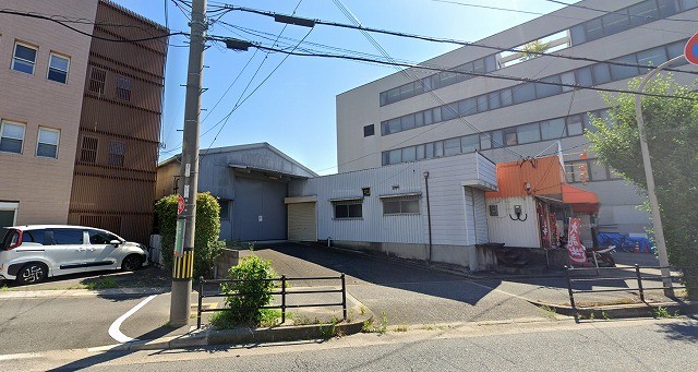 八尾市若松町貸倉庫