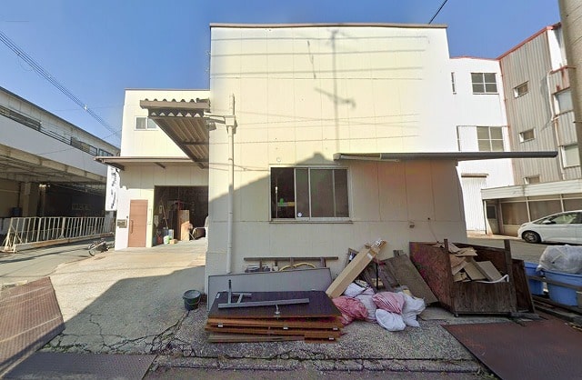 準工業地域で周辺も工場が多いです