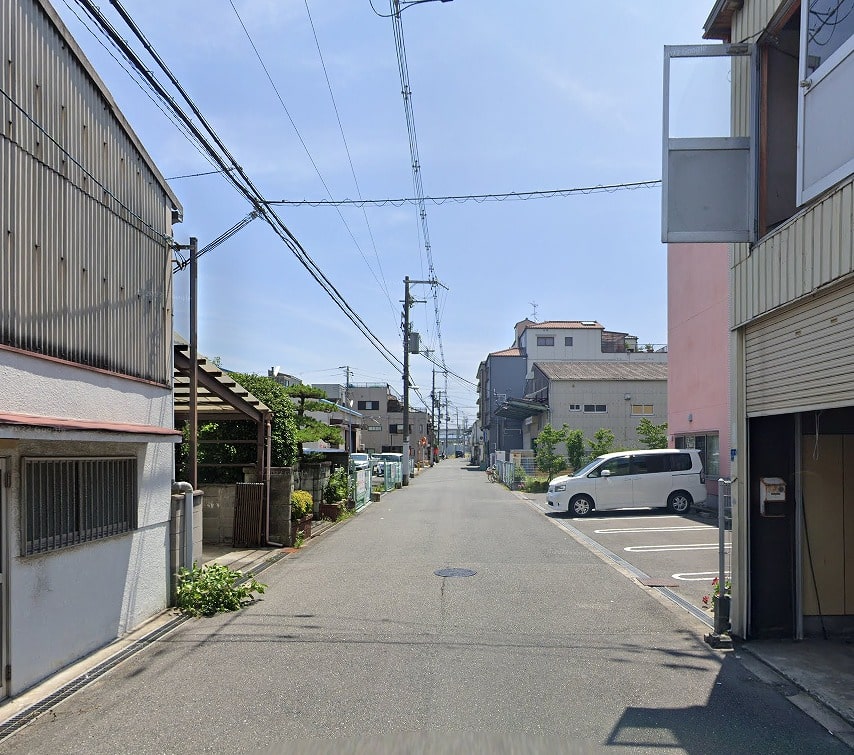 周辺３ｔ規制ございます。