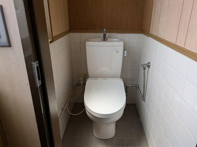 トイレ付き