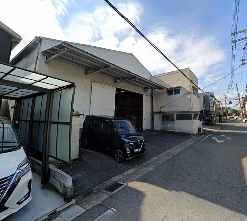 前面に荷捌きスペース！