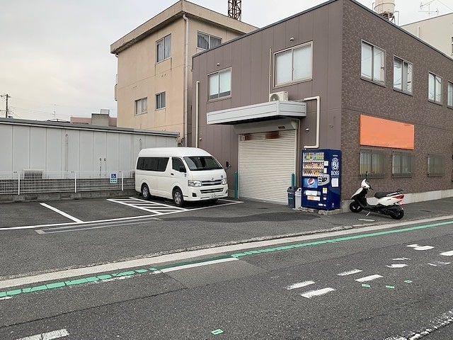 １階倉庫、２階事務所仕様です。