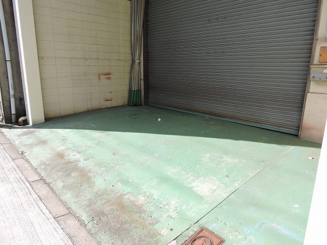 2ｔトラック駐車可能